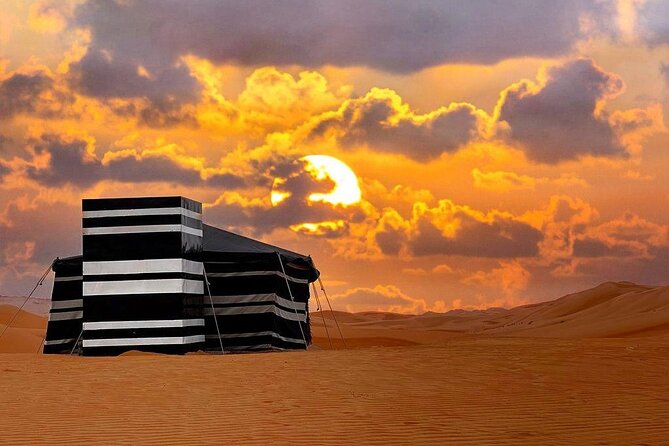2-Day Private Wahiba Sands Desert Camping Tour from Muscat - Bimmah Sinkhole and the first look at Oman’s coast