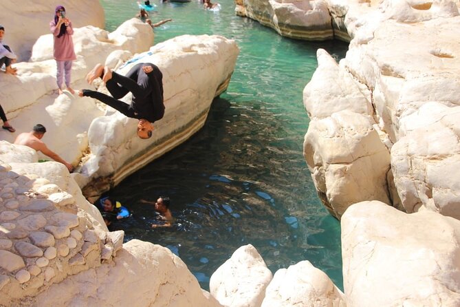 4 Days 3 Nights Package Oman Private Tour - A four-day sampler of Oman’s best scenery