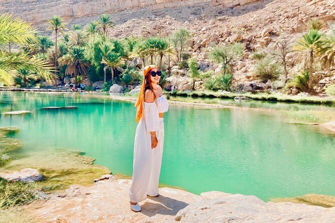 5 Days - 4 Nights Private Roundtrip Tours - Fatimah Tours - Day 1: Bimmah Sinkhole, Wadi Shab, and Ras Al Jinz