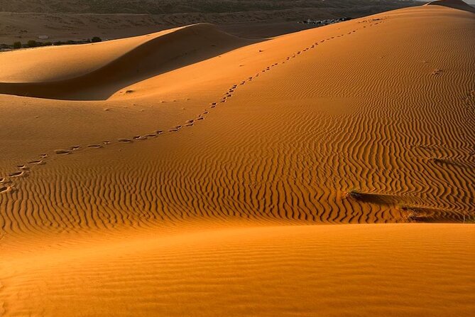 5 Days 6 Nights Private Tour in Oman - Wadi Tiwi and Wadi Shab demand comfortable shoes