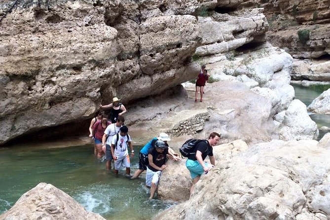 5 Days Package TOUR DINA - Jebel Shams trades city streets for high mountain air