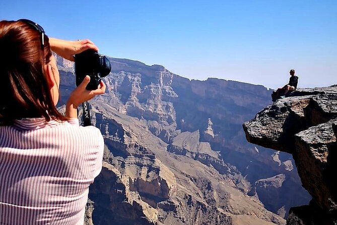 5-Days Private Oman Tour from Muscat - Day 4: Nizwa’s fort, old villages, and the high canyon