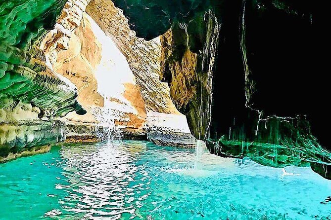 5-Days Private Oman Tour from Muscat - Guides, transport, and the pace of the road
