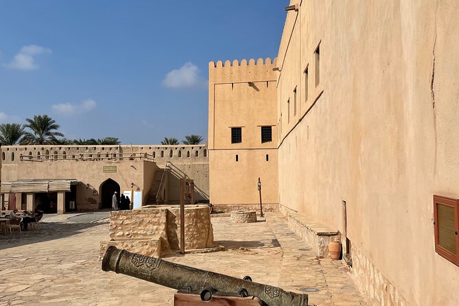 AMOUAGE: Full Day Private Tour to Nizwa and Jebel Akhdar - Why the private format matters