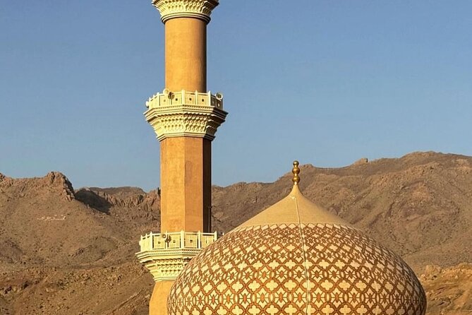 Day Tour to the Enchanting Forts of Nizwa - Jabreen Castle, where Oman’s military past turns decorative