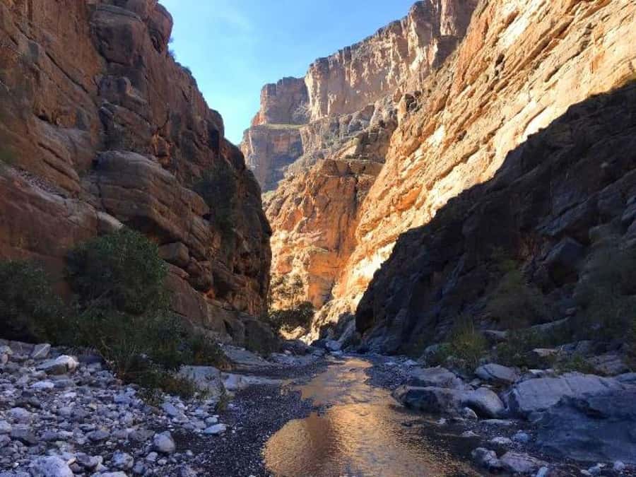 Day Trip to Jabal Shams, Wadi Nakhar, Misfat Al Abriyeen - A private 4WD day with local guidance