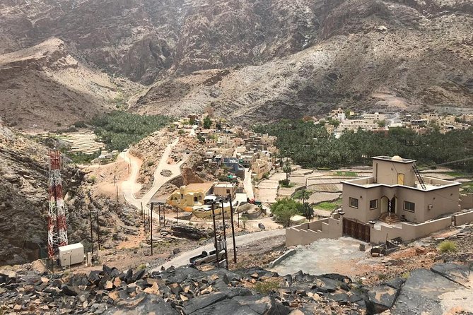 Day Trip to Wadi Bani Awf, Balad Sayt, Nakhal Fort & Hot Spring - Comfort, timing, and who should book