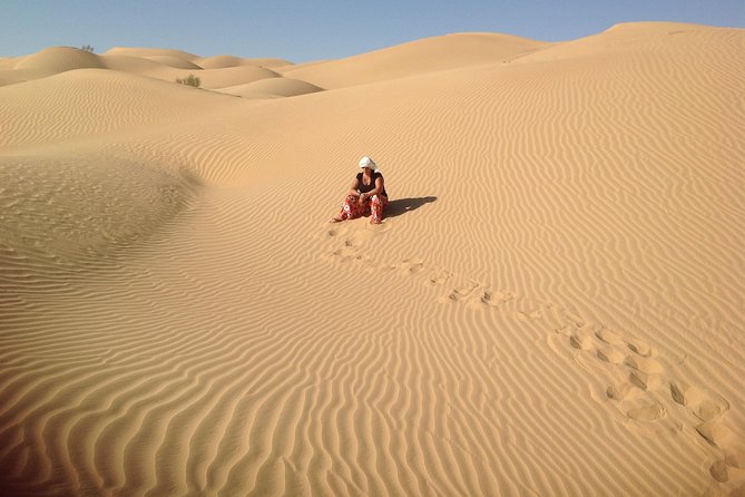Desert Safari in the Rub al Khali - From frankincense trees to the Empty Quarter