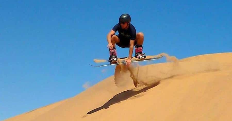 Desert Safari - Private 4WD car - The red dunes are the reason to go