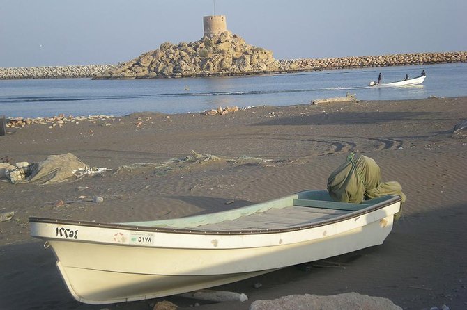 Discover the South and Wadi Shab from Muscat - Fins, Tiwi, and the coastal villages