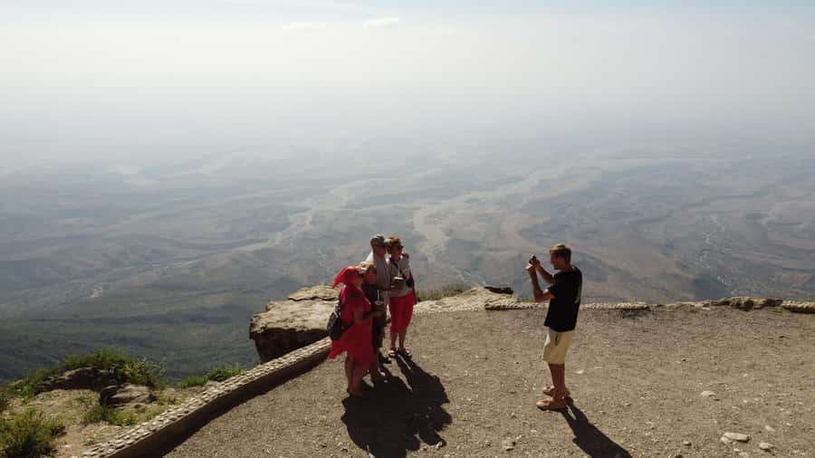East Salalah Adventure: Nature, History, and Scenic Views - Taqa Plateau and beach finish with broad coastal views