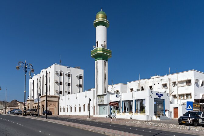 Enjoy a traditional Omani local style tour around Muscat - Why this private Muscat tour works as a first look