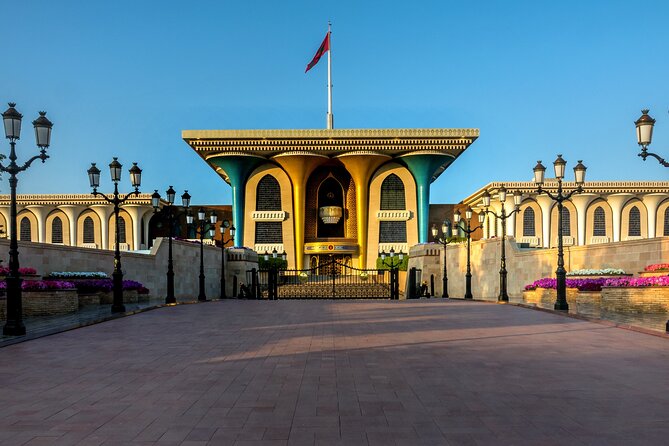Enjoy a traditional Omani local style tour around Muscat - Qurum Beach and the quieter end of the day