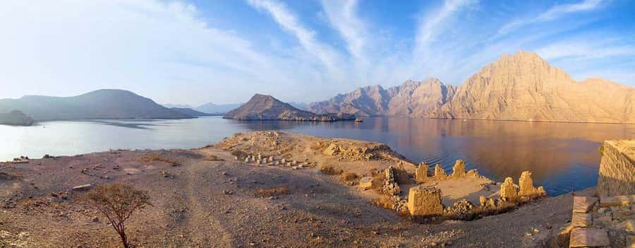 From Dubai to Norway of Arabia|Telegraph Island| Dhow Cruise - Telegraph Island and its unusual cable story