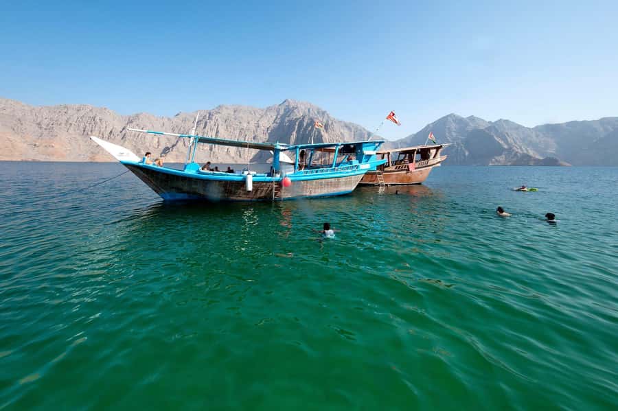 From Dubai to Norway of Arabia|Telegraph Island| Dhow Cruise - The 6 AM road trip and Al Dara border