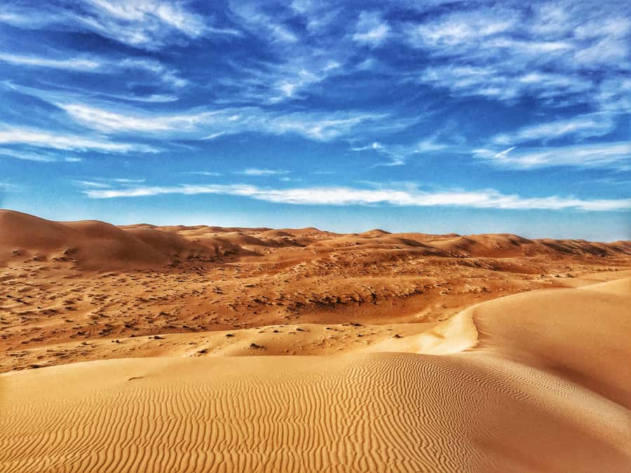 From Muscat: Desert Overnight and Wadi Bani Khalid - Private or small group: which suits you?
