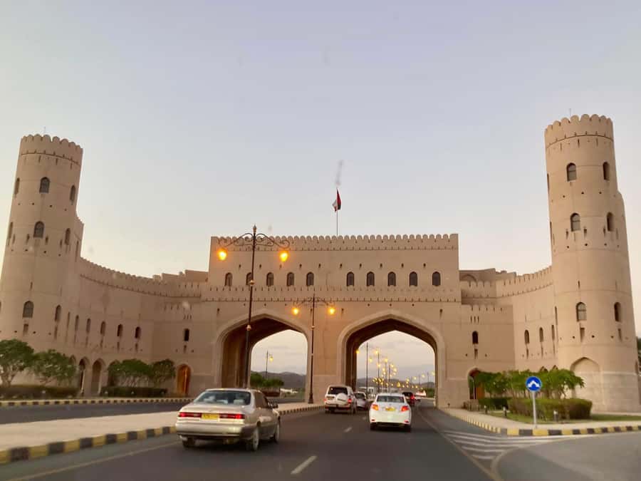From Muscat: Full-Day to Nizwa-Misfat Al Abriyeen-Al Hamra - Entering Nizwa Fort and its Yaruba defenses