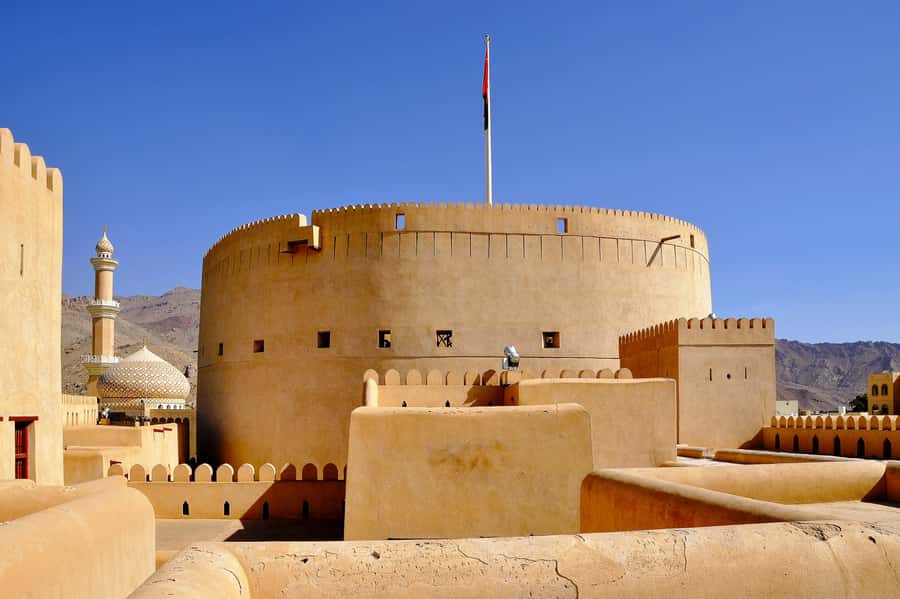From Muscat: Nizwa & Al Hamra with Jebel Shams Night Stay - Leaving Muscat for old Nizwa