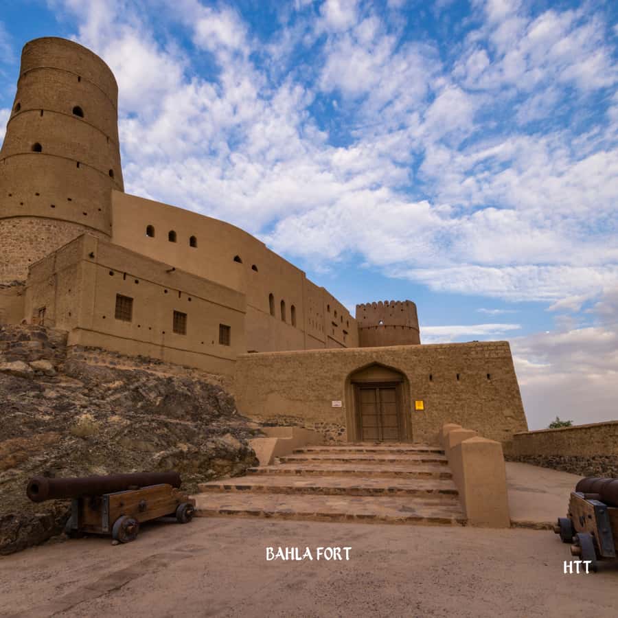From Muscat: Nizwa, Bahla, and Jabrin Tour with Forts - Who should book this private fort route