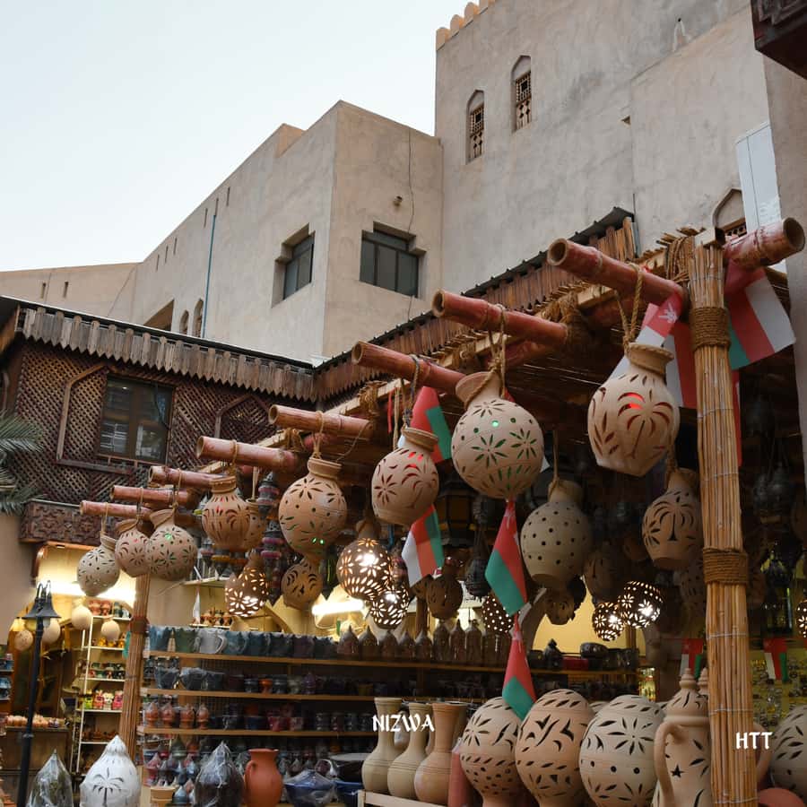 From Muscat: Nizwa, Bahla, and Jabrin Tour with Forts - Nizwa Souq and the human side of the day