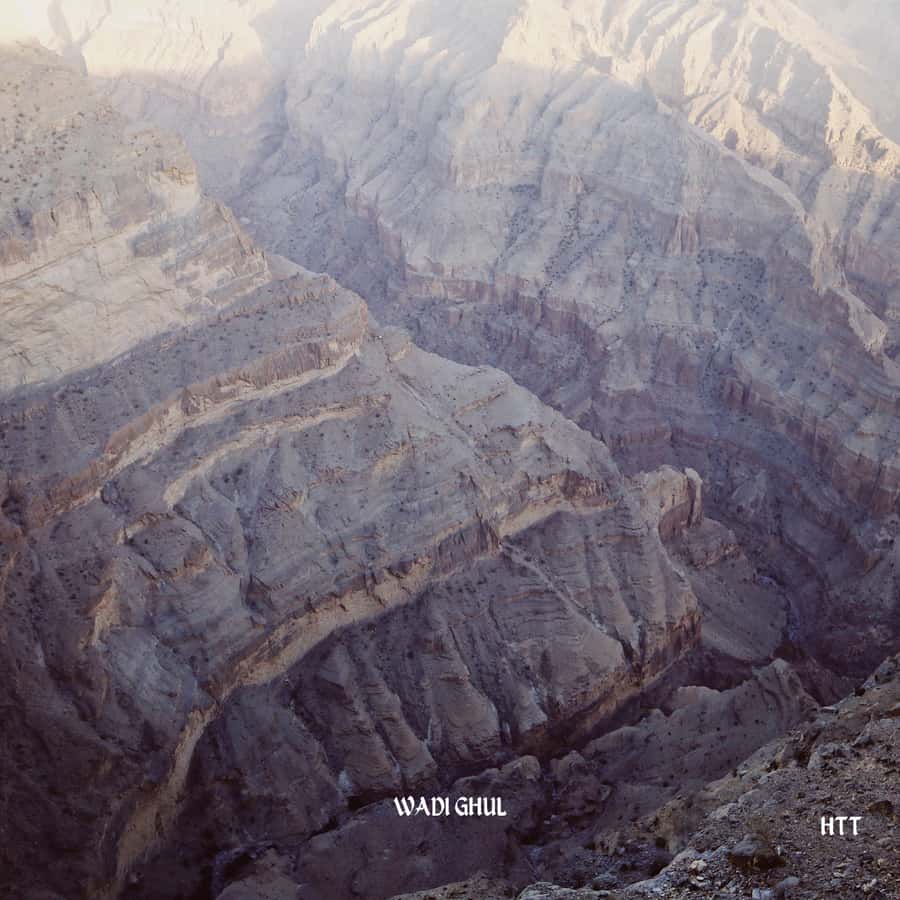 From Muscat: Nizwa Day Trip with Grand Canyon - Jebel Shams and the Grand Canyon view