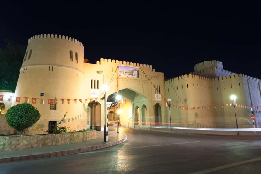 From Muscat: Nizwa Guided Tour with Optional Overnight Stay - Why Nizwa works so well after dark