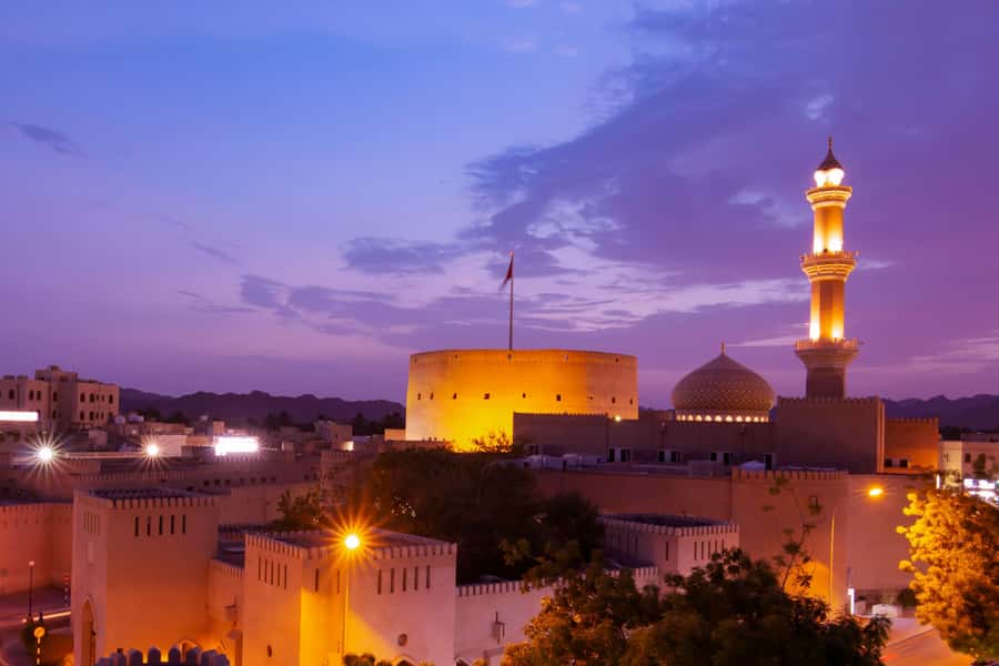 From Muscat: Nizwa Guided Tour with Optional Overnight Stay - The quiet souq and its small discoveries