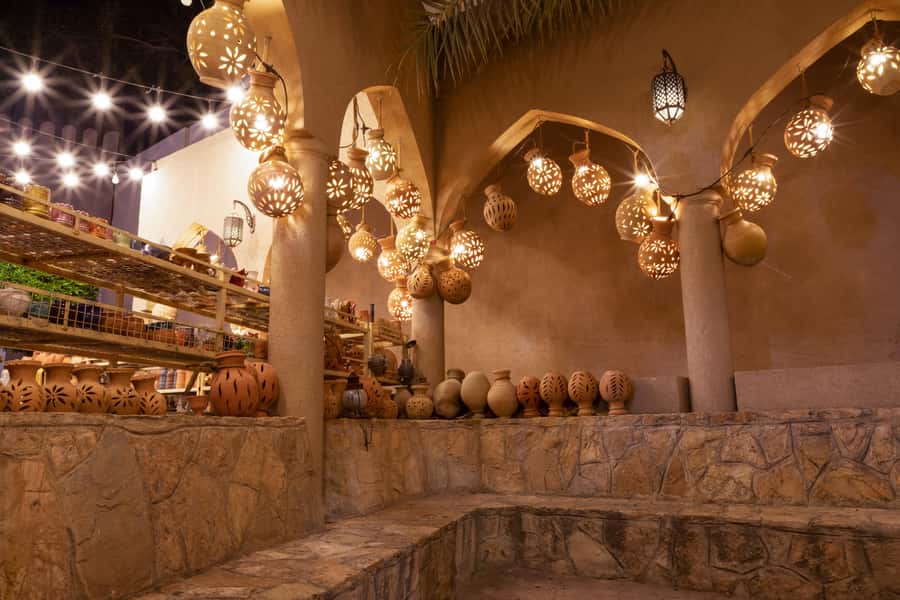 From Muscat: Nizwa Guided Tour with Optional Overnight Stay - What the 30-minute tourism cart adds