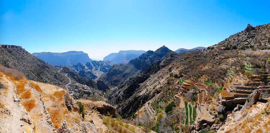 From Muscat : Nizwa & jabel alkhdar. Privat tour 4x4 - From Muscat to Nizwa in a private 4x4