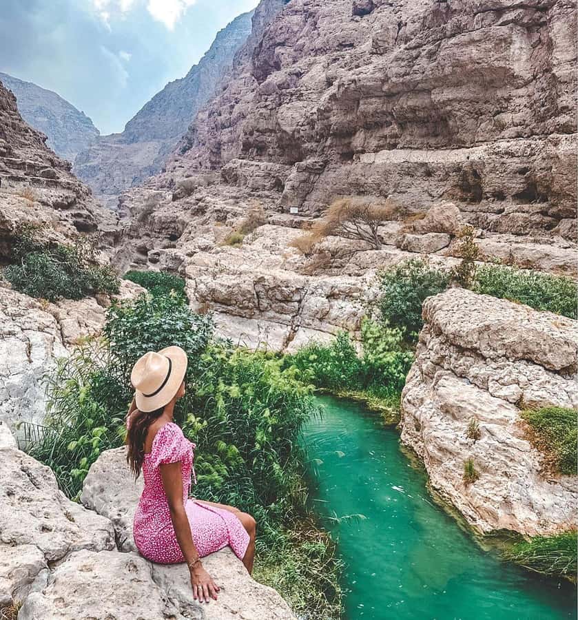 From Muscat:Private Wadi Shab and Bimmah SinkHole Tour - Bimmah Sinkhole adds a second kind of water stop
