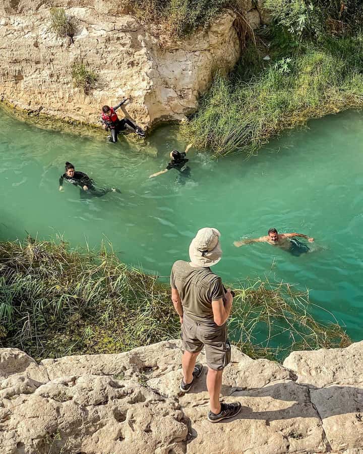From Muscat:Private Wadi Shab and Bimmah SinkHole Tour - What to bring for Wadi Shab