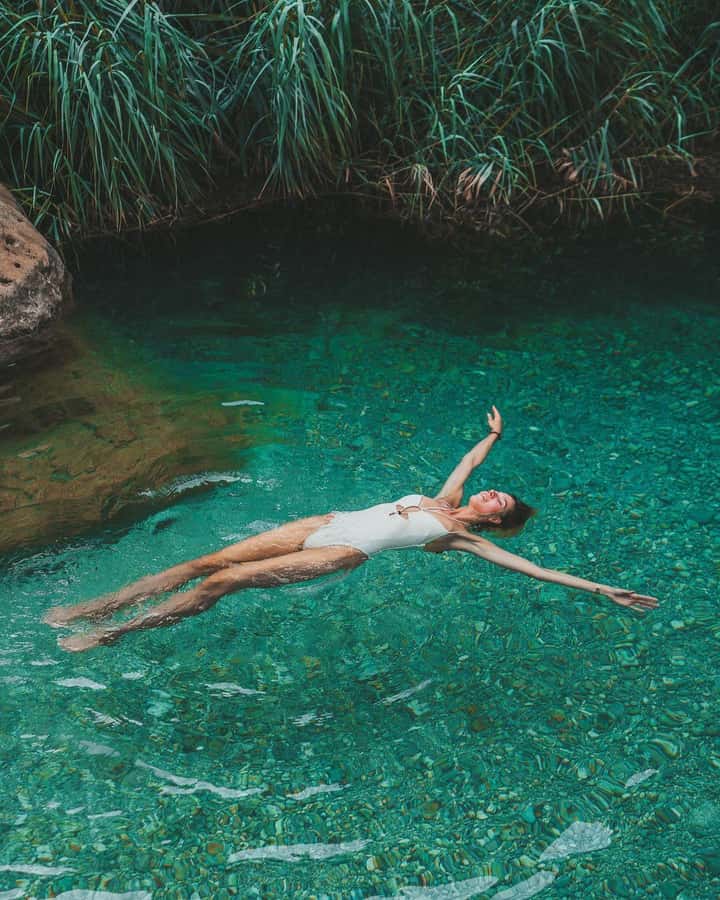 From Muscat:Private Wadi Shab and Bimmah SinkHole Tour - The cave swim requires confidence