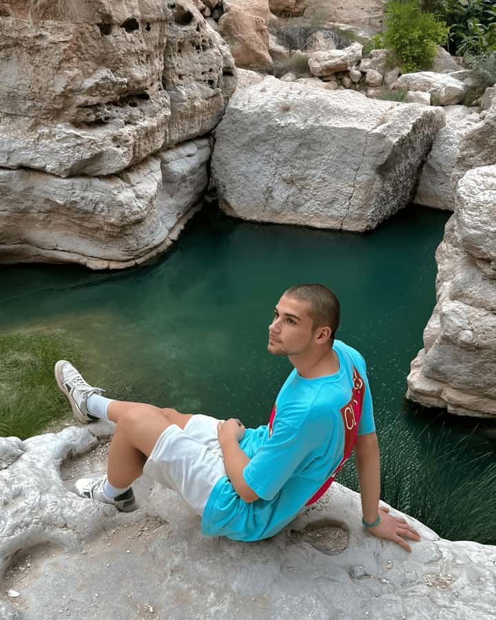 From Muscat: Wadi Shab & Bimmah Sinkhole Full-Day Tour - Lunch and the return route