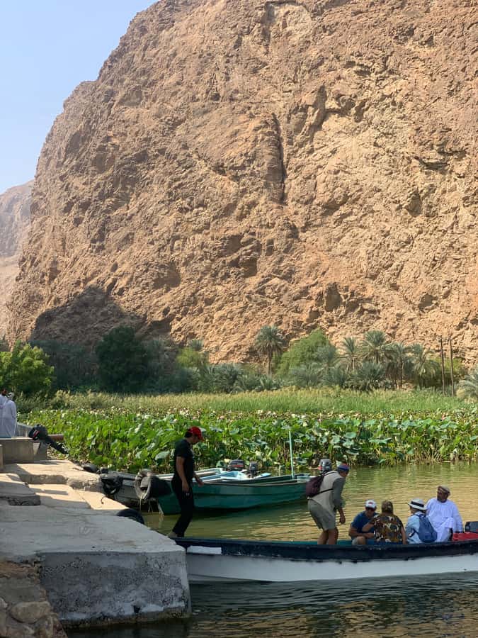 From Muscat: Wadi Shab & Sinkhole Private Tour & Free Lunch - Who should book this tour?