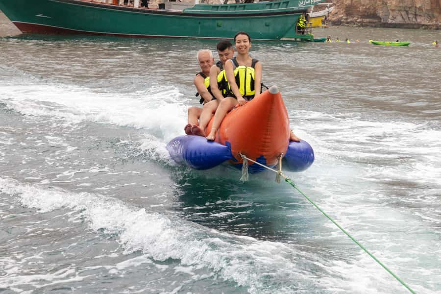 From UAE: Musandam Dibba Day Trip (Oman) - Lunch, drinks, and a practical boat setup