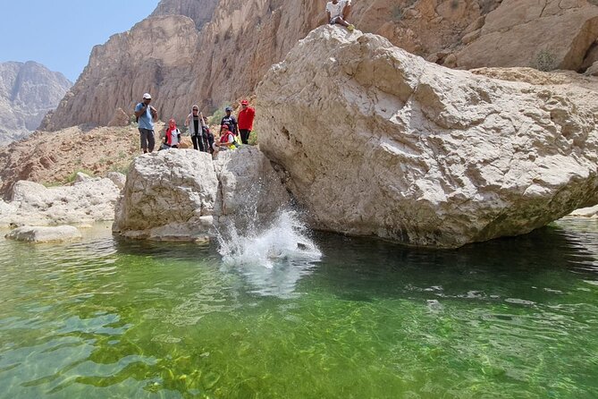 Full-Day Bimmah Sinkhole and Wadi Al Arbeieen Tour - The 8:30 a.m. start from Muscat