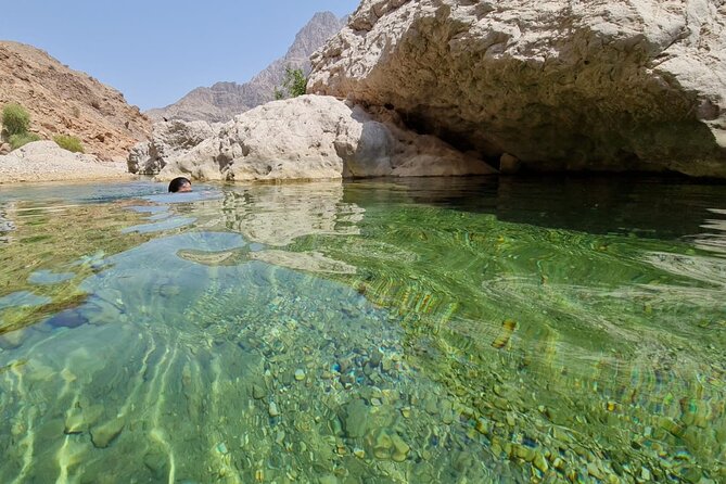 Full-Day Bimmah Sinkhole and Wadi Al Arbeieen Tour - Wadi Tiwi and the road back