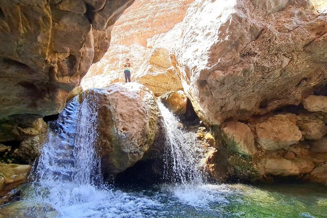 Full-Day Bimmah Sinkhole and Wadi Al Arbeieen Tour - Bimmah Sinkhole and a possible swim