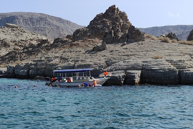 Full day Dhow: Khasab, Musandam: Dolphins, Snorkeling & Fjords - The morning begins with dolphins