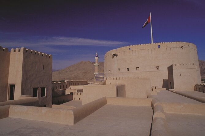 Full-Day Grand Canyon and Nizwa Tour by 4x4 - From Muscat to the Hajar Mountains