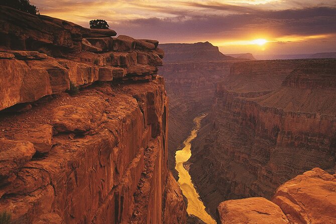 Full-Day Grand Canyon and Nizwa Tour by 4x4 - Misfah’s stone paths and traditional lunch