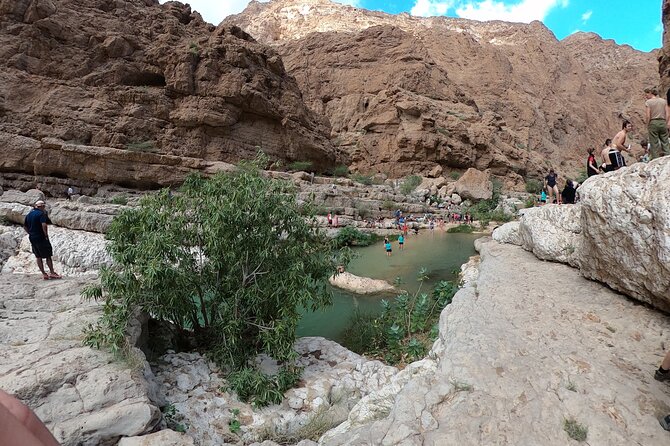 Full-day Private Guided Wadi Shab Tour in Oman - A local lunch breaks up the day