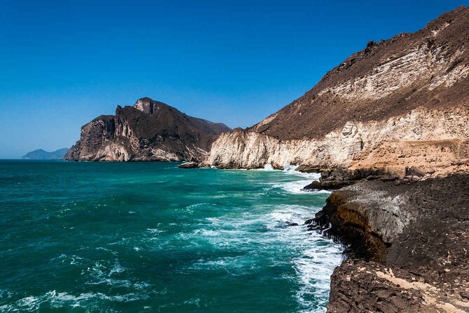Full-Day Private Salalah West Tour with Lunch - The value of a private vehicle and guide