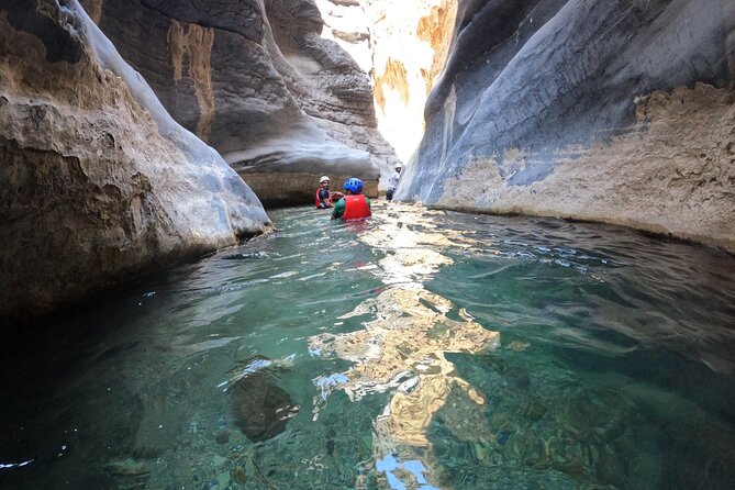 Full Day - Snake Canyon Adventure Tour in Jebel Shams region - Food and water after the hard work
