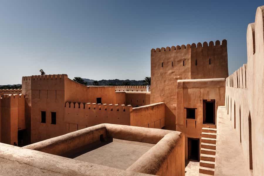 Full-Day Tour in Oman: Enchanting Forts of Nizwa and Jabreen - The $251 question: where the value sits