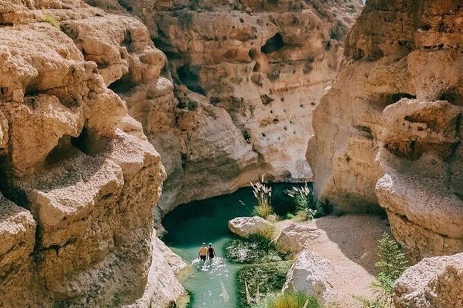 Full Day Wadi Shab And Bimah Sinkhole with Pick Up Included - What the group size means