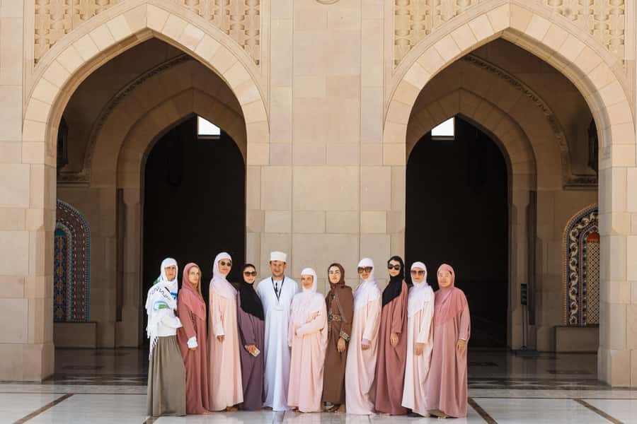 Guided Walking Tour of Sultan Qaboos Grand Mosque in Muscat - The women’s prayer hall and quieter spaces