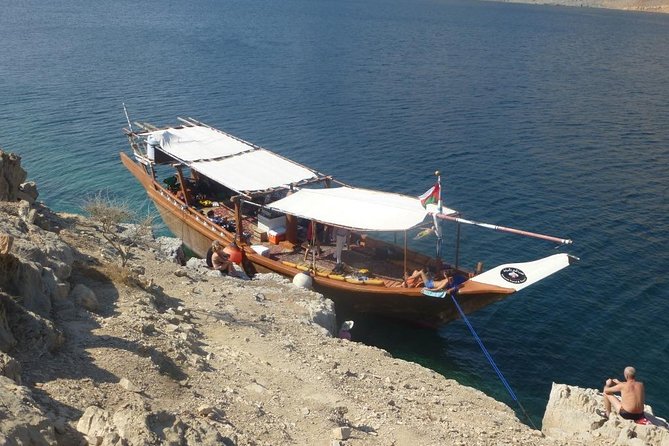 Half Day Dolphin Watching Musandam Dhow Cruise - Comfort, group size, and who will enjoy it