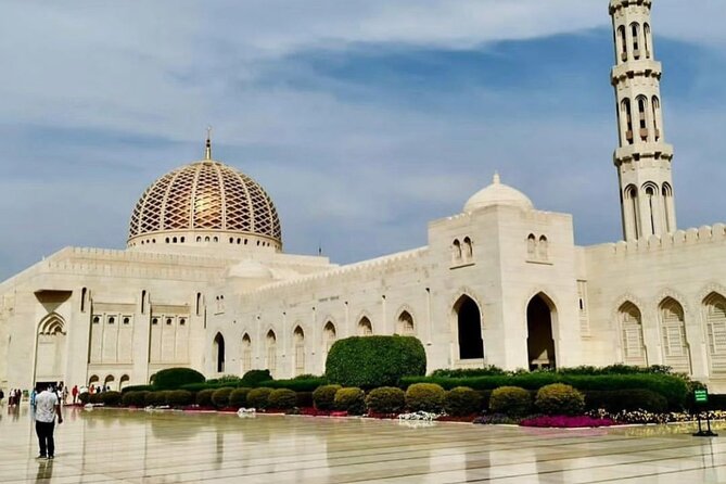 Half-Day Private Tour in Muscat City Oman - Sultan Qaboos Grand Mosque: make this your first priority