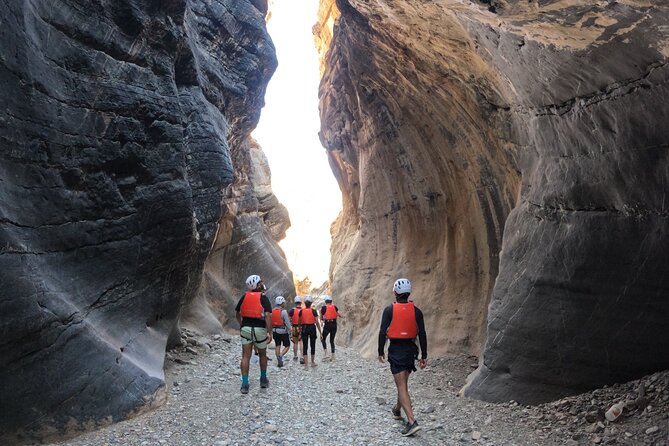 Half Day - Snake Canyon Adventure Tour in Jebel Shams - Entering Snake Canyon from Bald Sayt